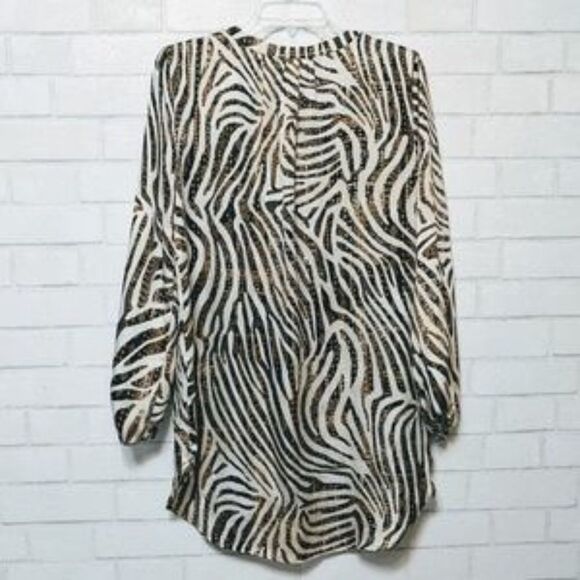 CHICO'S Animal Zebra Print Tunic Lace-Up Top M - Picture 5 of 7